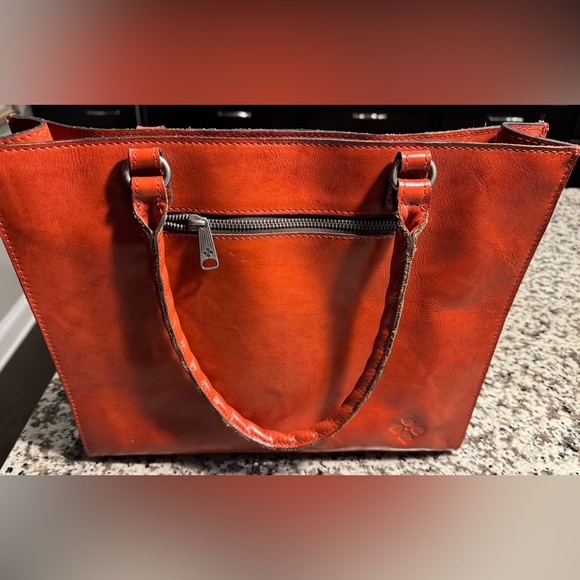 Patricia Nash Floral Embossed Leather Tote in Rich Ochre with matching wallet - Picture 10 of 11